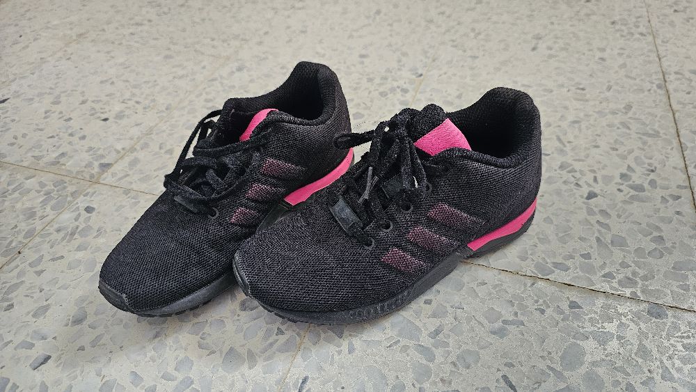 Baskets adidas 