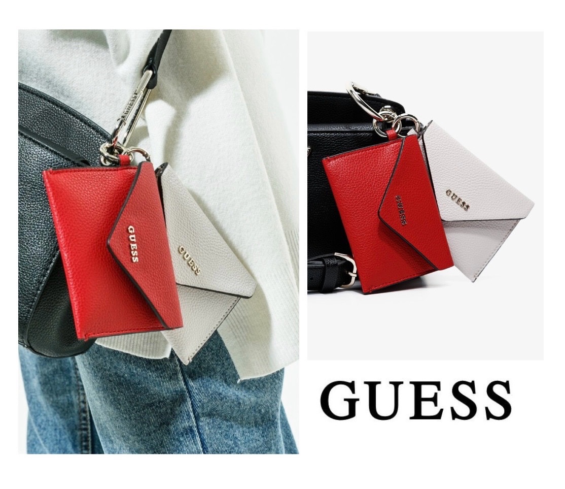Deux mini portefeuille Guess authentique ❤️🤍 trés bonne état