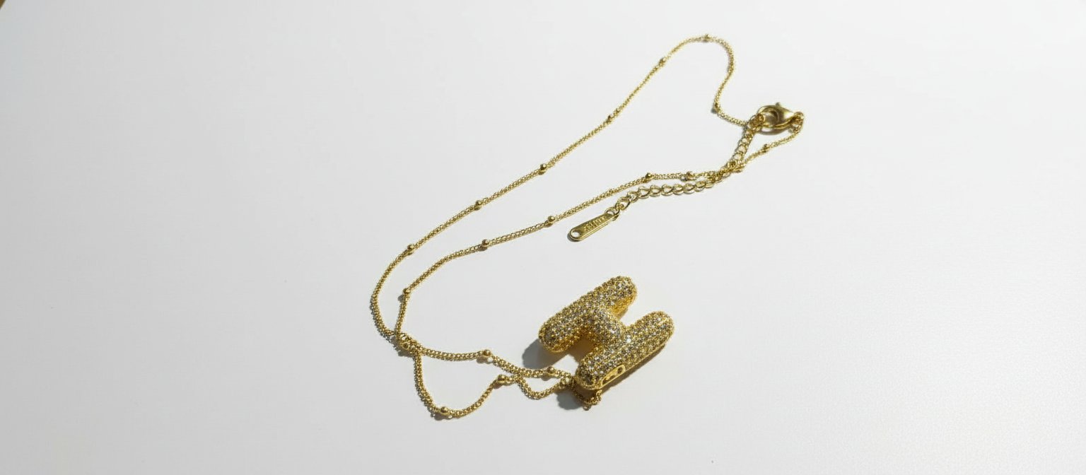 Collier lettre H 
