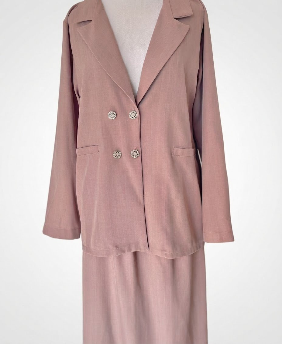 Ensemble modeste rose
