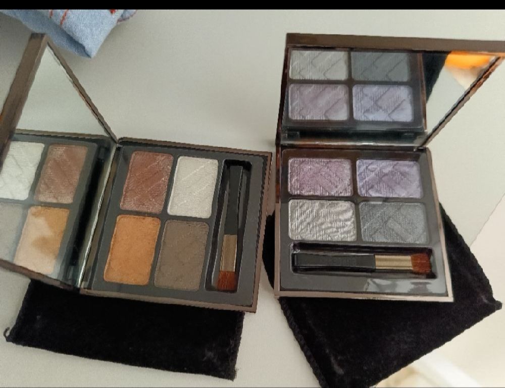 Deux palettes BURBERRY 