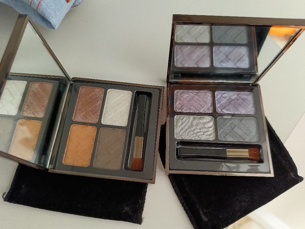 Deux palettes Burberry 