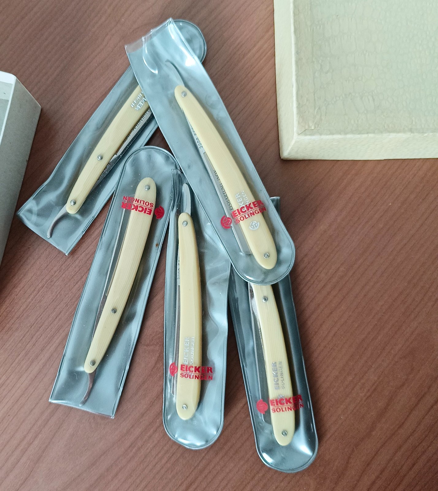 Lot de 5 rasoirs professionnels 