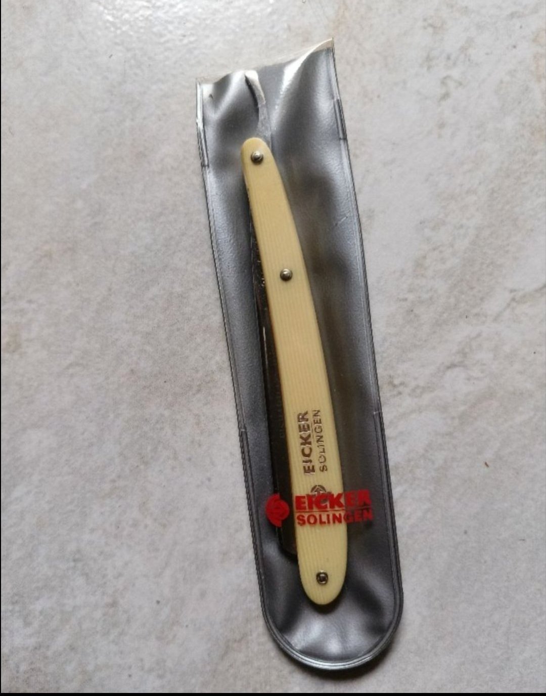 Rasoir coupe choux manuel deux à 83 dt 