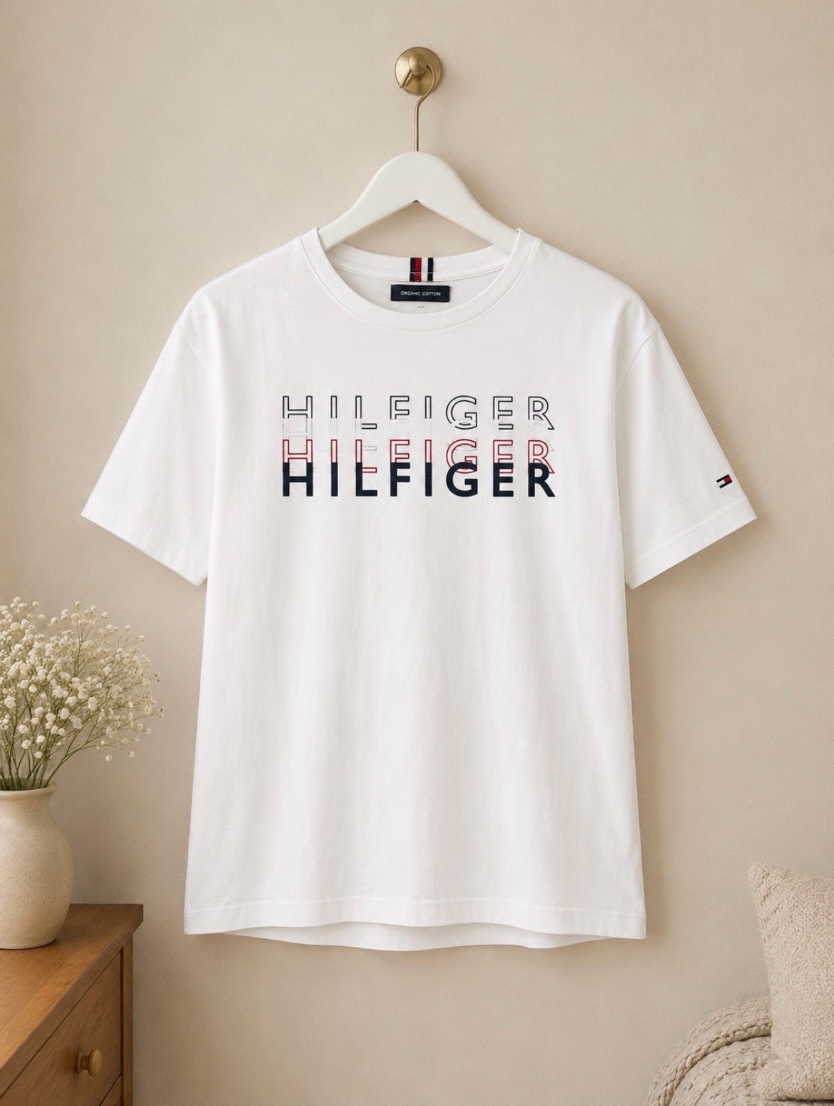 T-shirt Tommy Hilfiger garçon 14 ans neuf jamais porté 