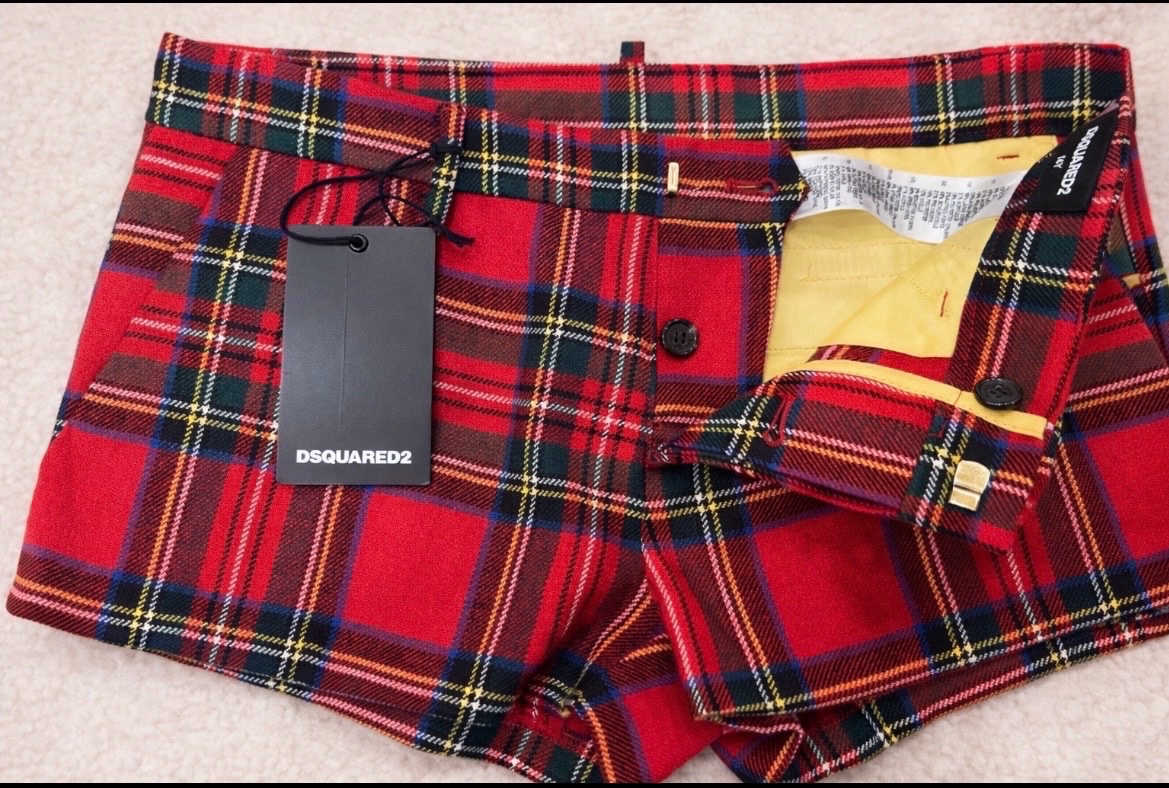 Short DSQUARED2 tartan rouge neuf avec étiquette – taille XXS / 14 ans