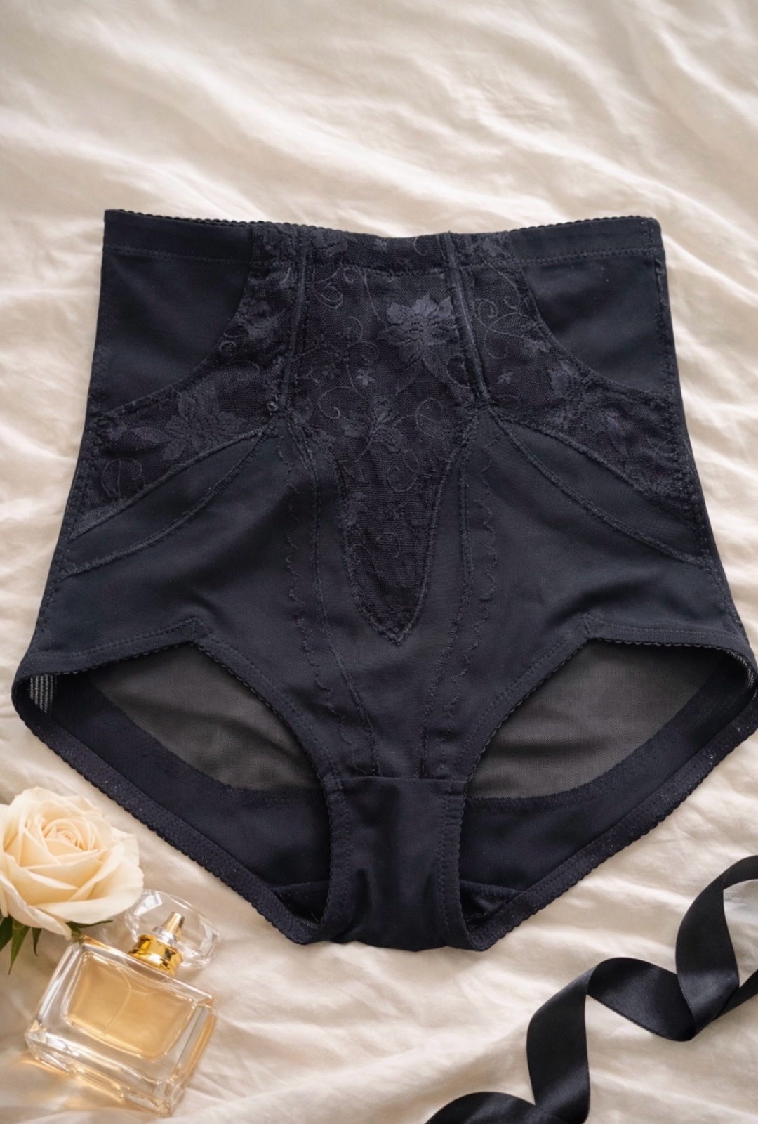 Lot lingerie XL neuf : gaine ventre plat + 2 culottes (Etam & French Liberté)