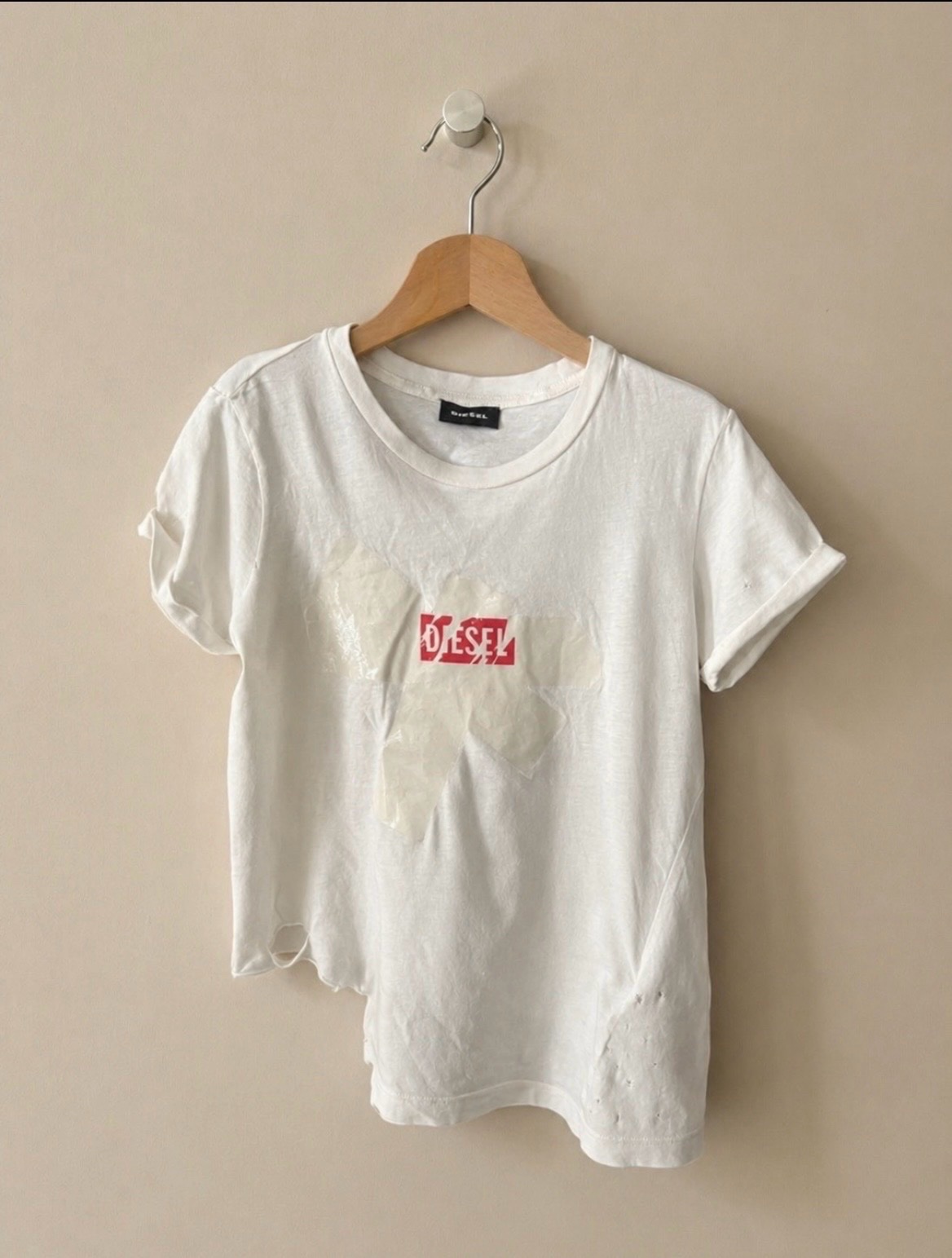T-shirt Diesel blanc logo rouge garçon 10 ans – effet asymétrique
