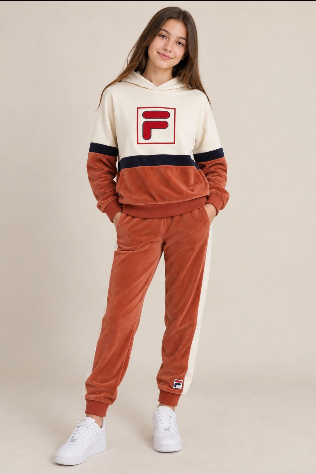 Ensemble FILA velours femme (haut + bas) - état neuf - tendance & confortable
