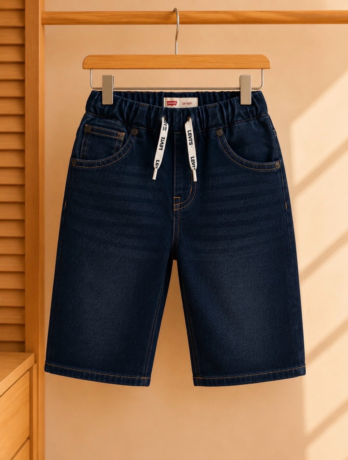 Short Levi’s bleu pétrole 14 ans – Neuf jamais porté