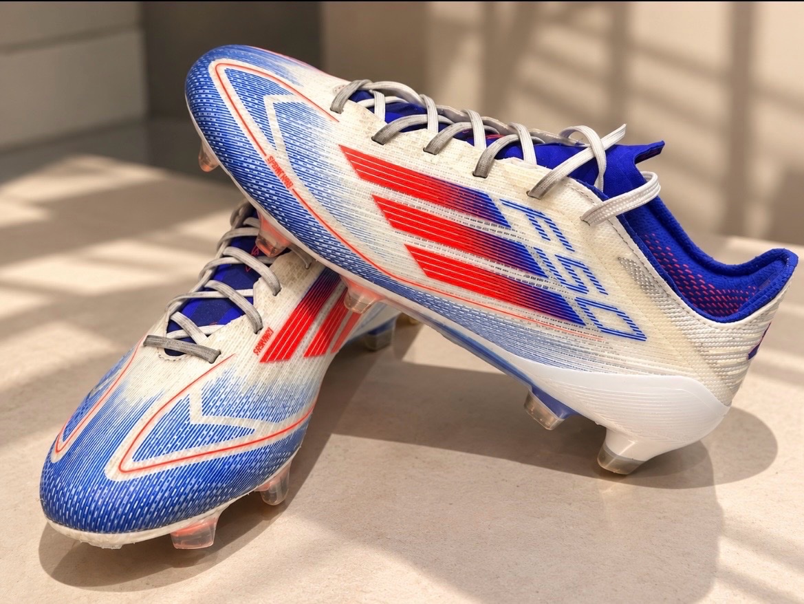 Adidas F50 crampons football blanc bleu rouge – Pointure 36