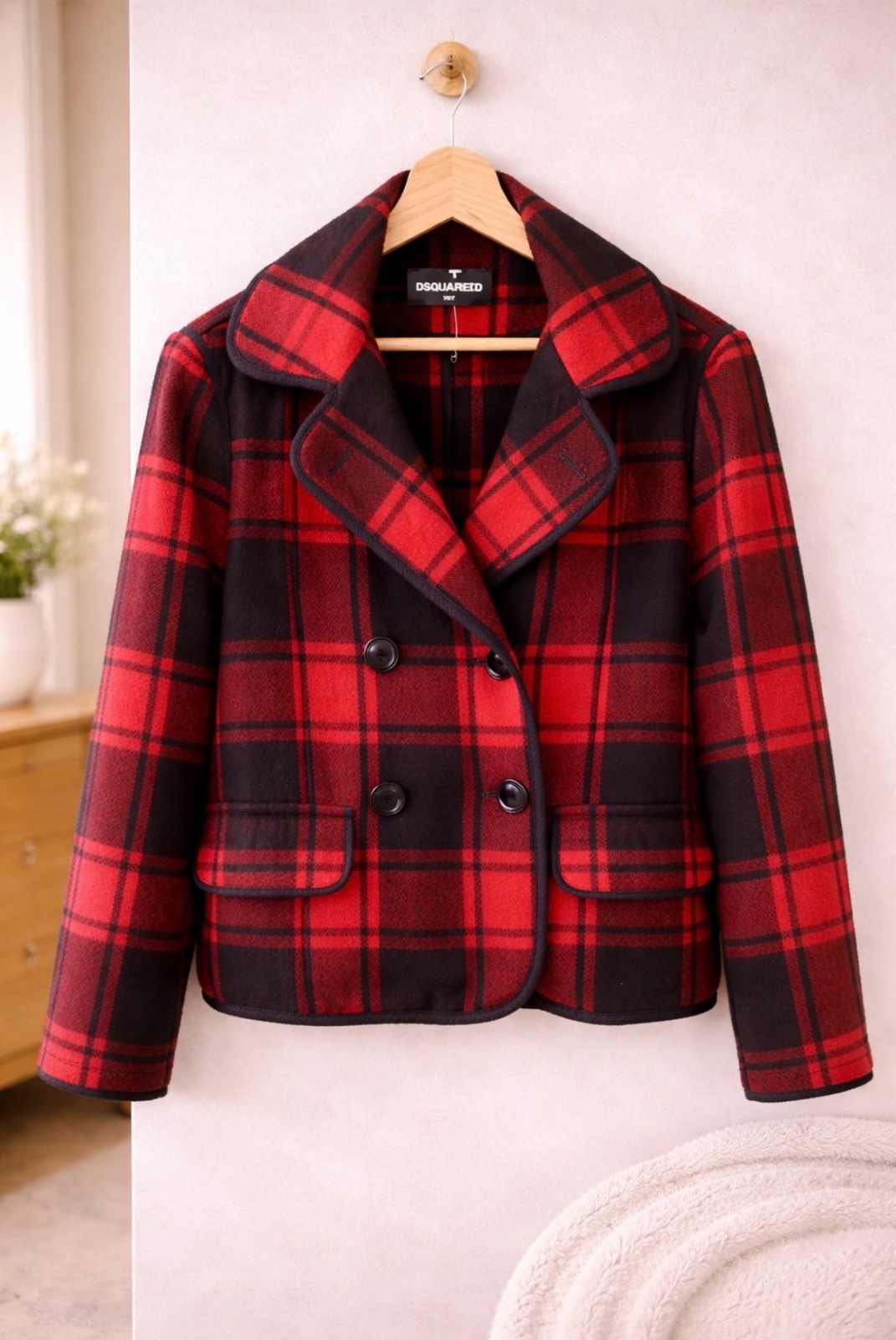 Veste Dsquared2 laine rouge & noir à carreaux – XS/S femme  Neuve avec étiquette