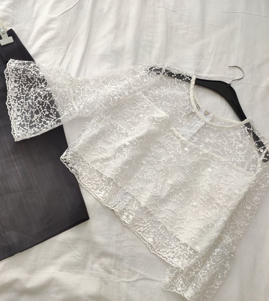 Chemise posé blanche sur taille 