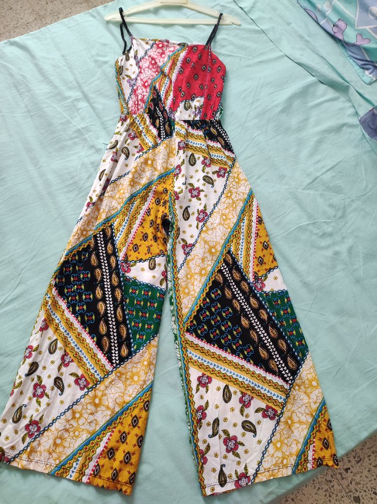 Combinaison coloré tlabas taille 36 et 38