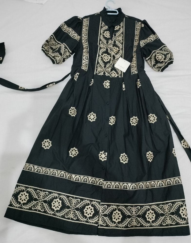 Robe noire importé porté 1 fois