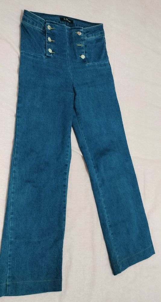 Pantalon jeans bleu foncé presque neuf