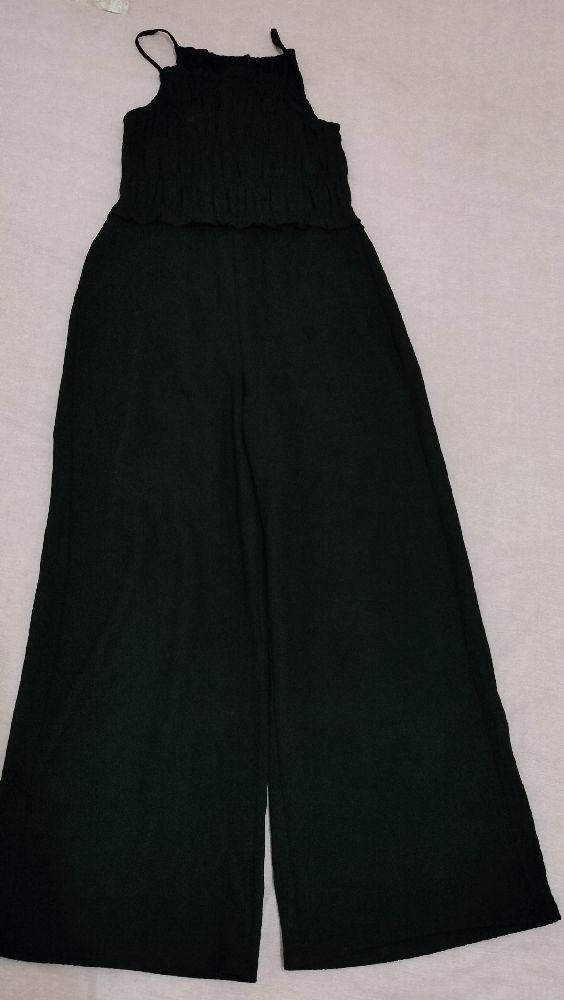 Combinaison bershka noir presque neuve