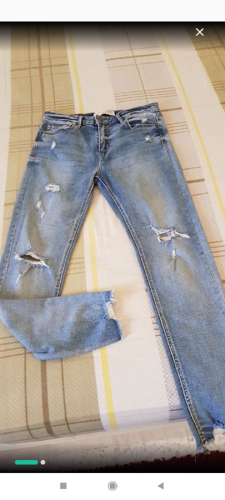 Pantalon stradivarius porté 1 seul fois