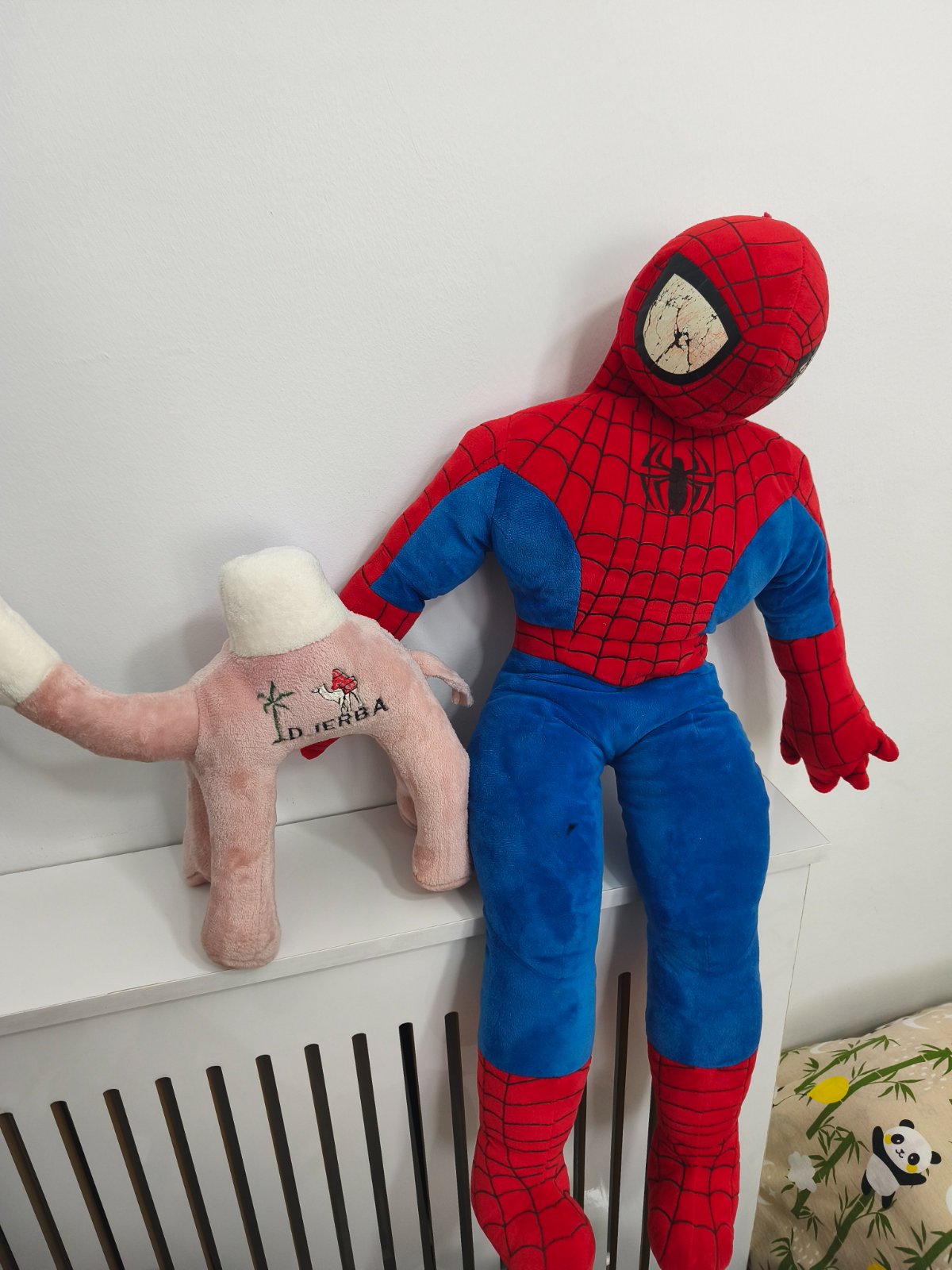 Lot de deux peluches seulement à 30dt