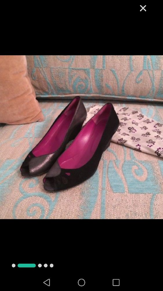 Escarpin noir et bronze de marque Maji