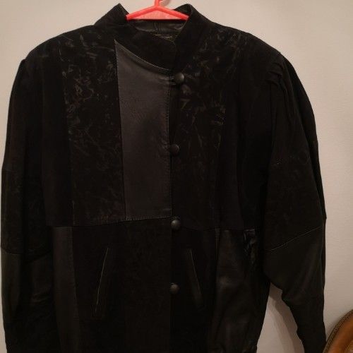 Veste femme en cuir veritable neuve
