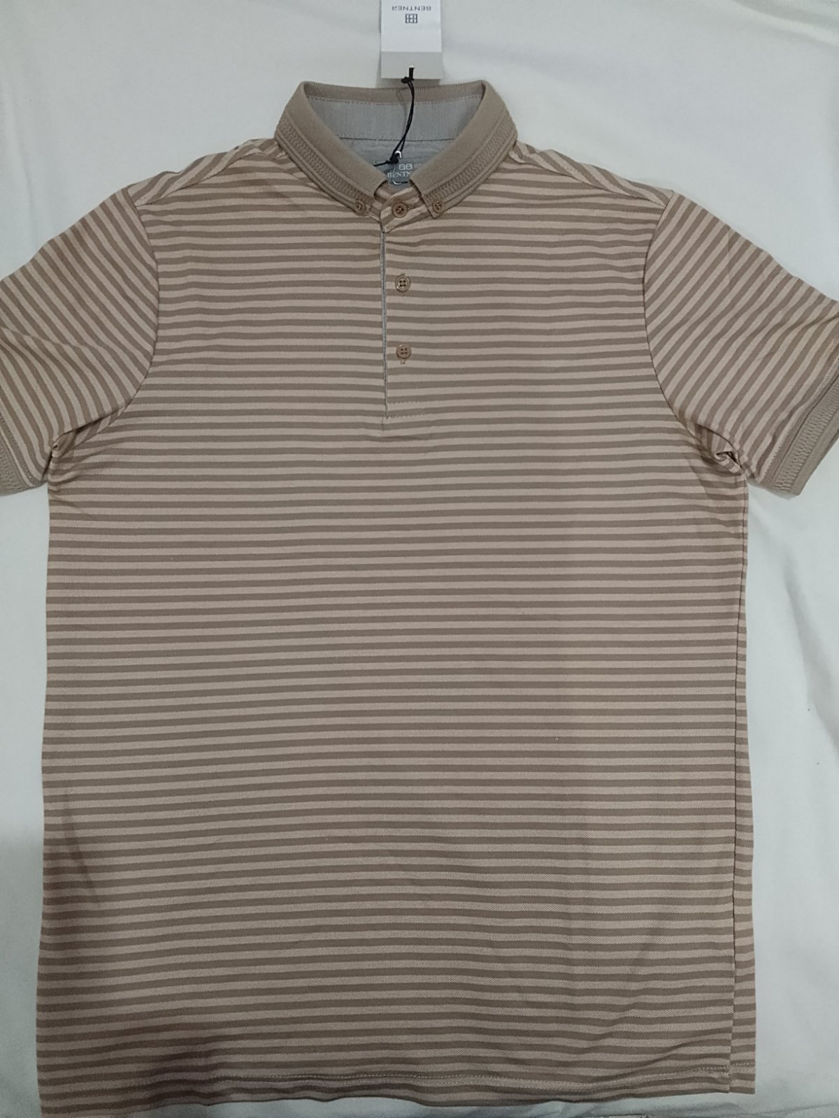 Un très joli pull manches courtes pour homme 
