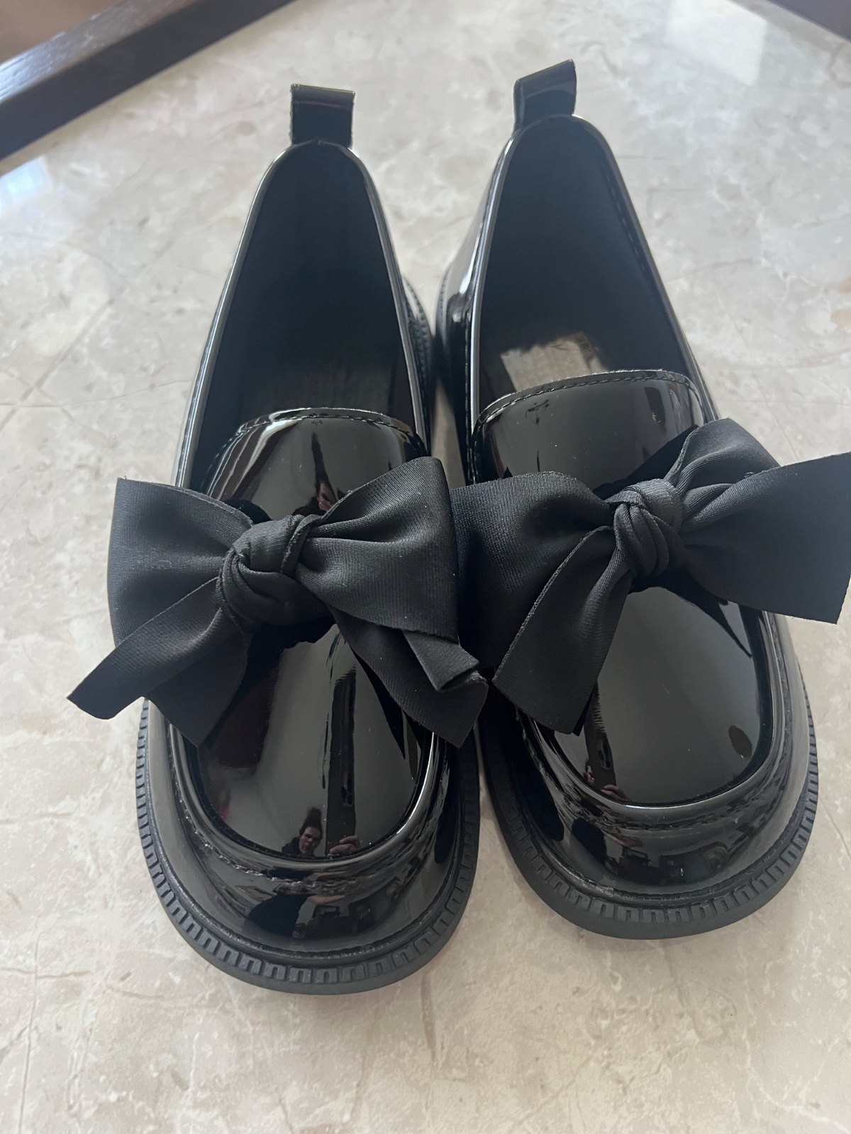Mocassin pour fillette neuf jsmais porté pointure 35