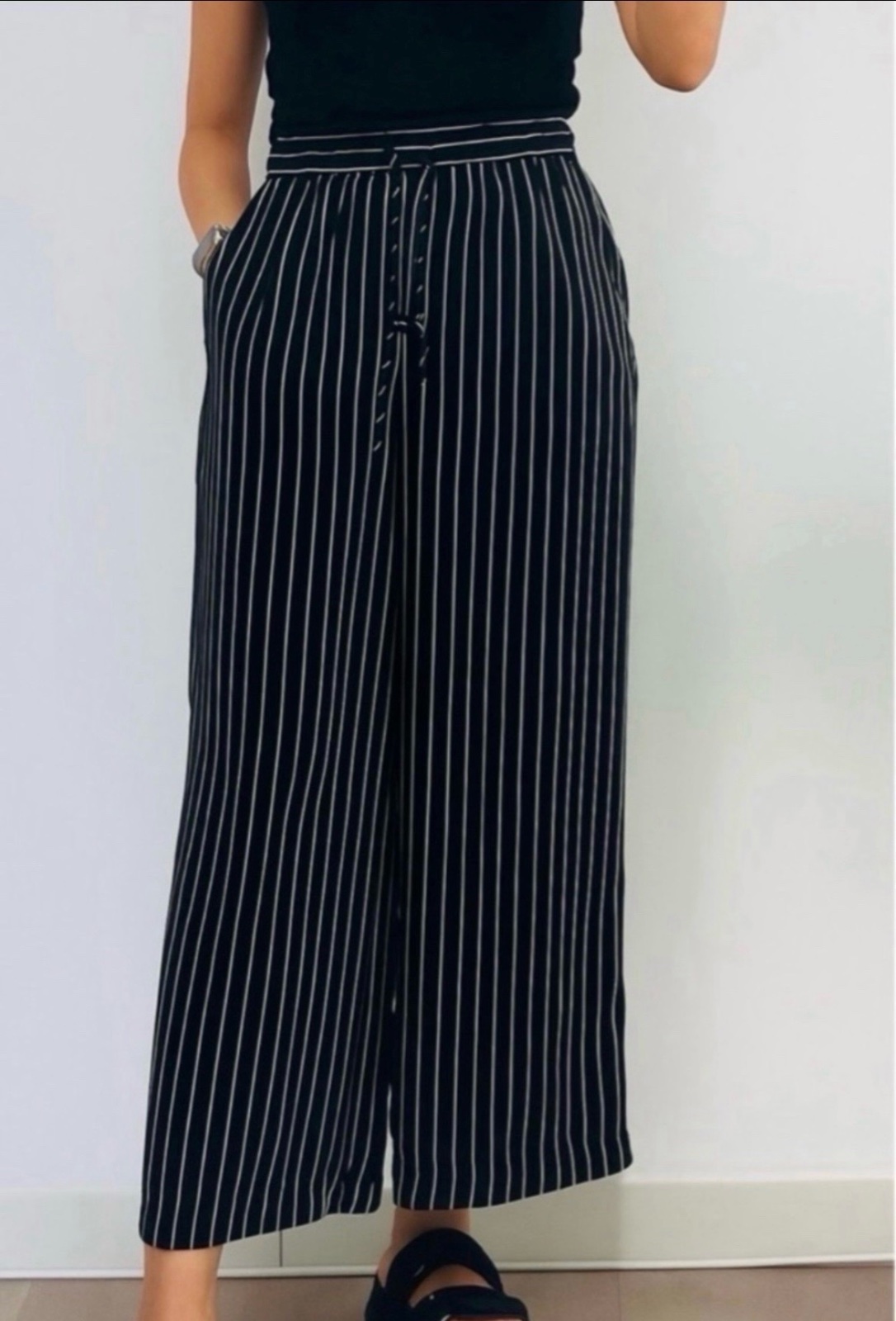 Jamais porté pantalon fluide Stradivarius