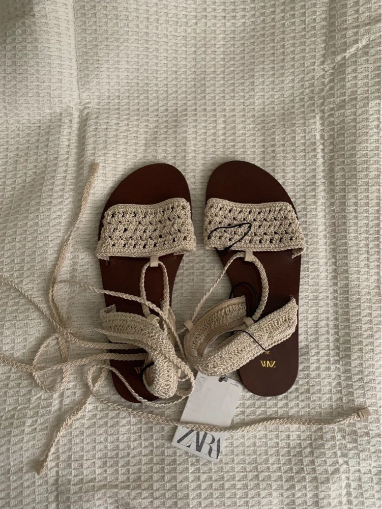 Sandales crochet zara neuf avec etiquette