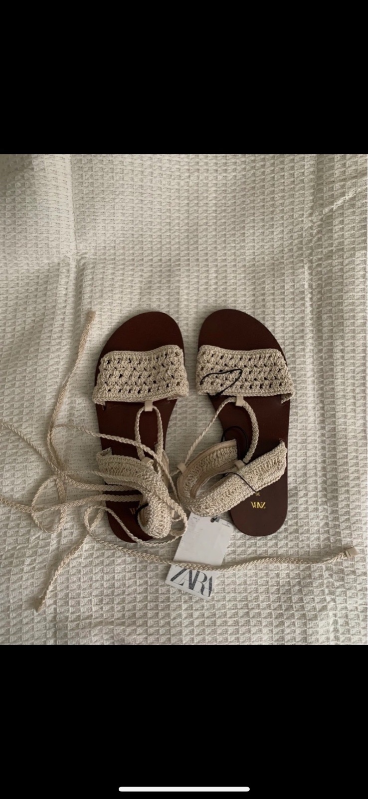 Sandales crochet zara avec étiquette