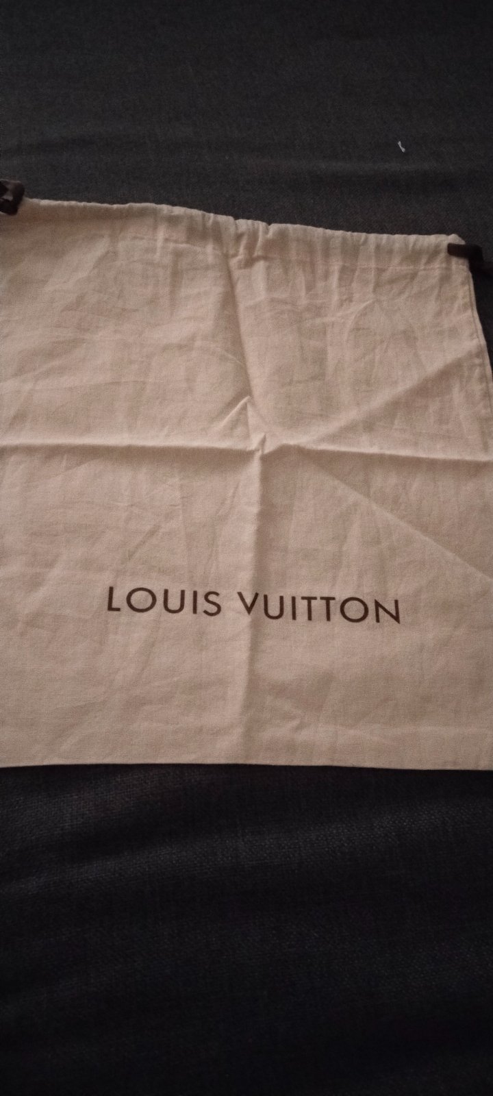 Lot 3 dusbag Lv fendi Gucci 