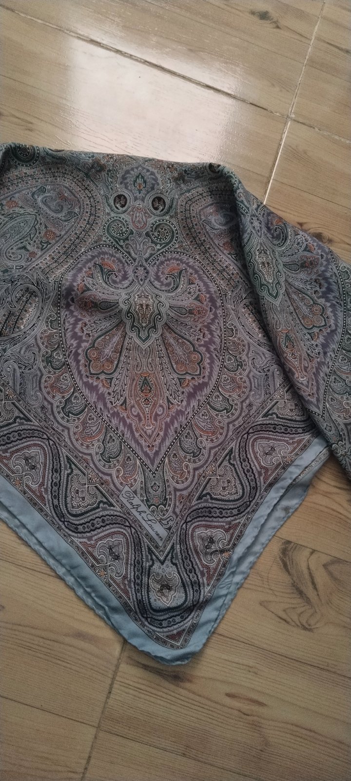 Foulard en soie Ralph Lauren 