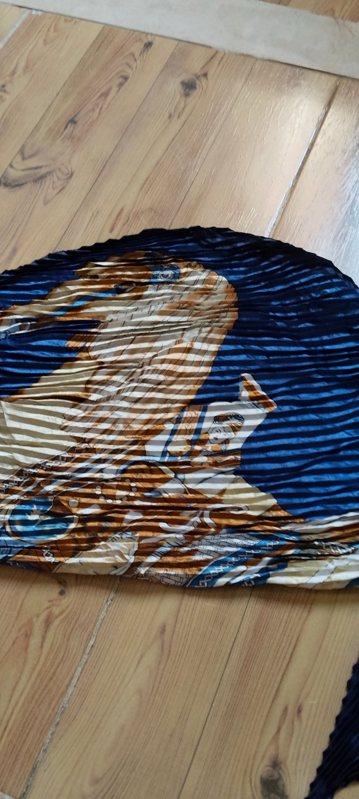 Lot 2 foulard en soie styl Hermès 