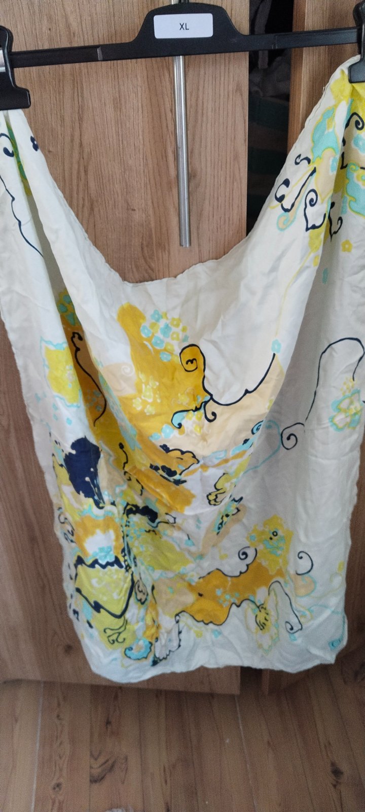 Foulard en soie christian Dior 