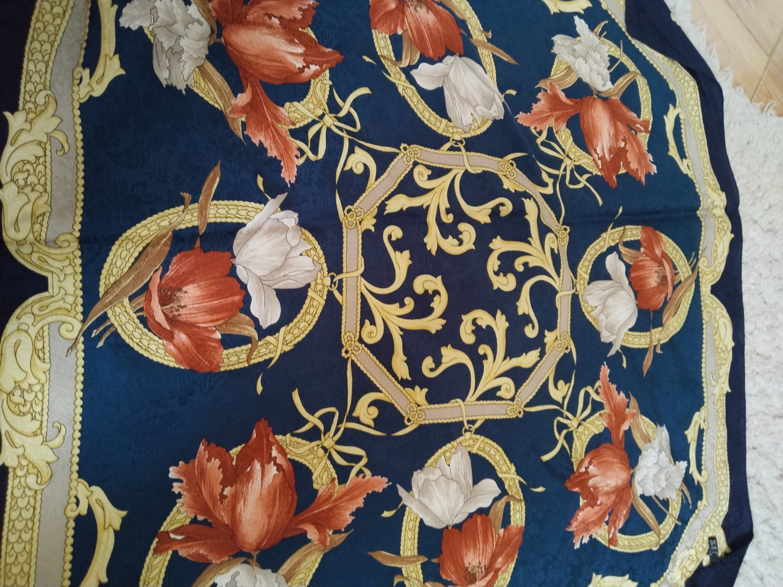 Foulard en soie pascal morabito 