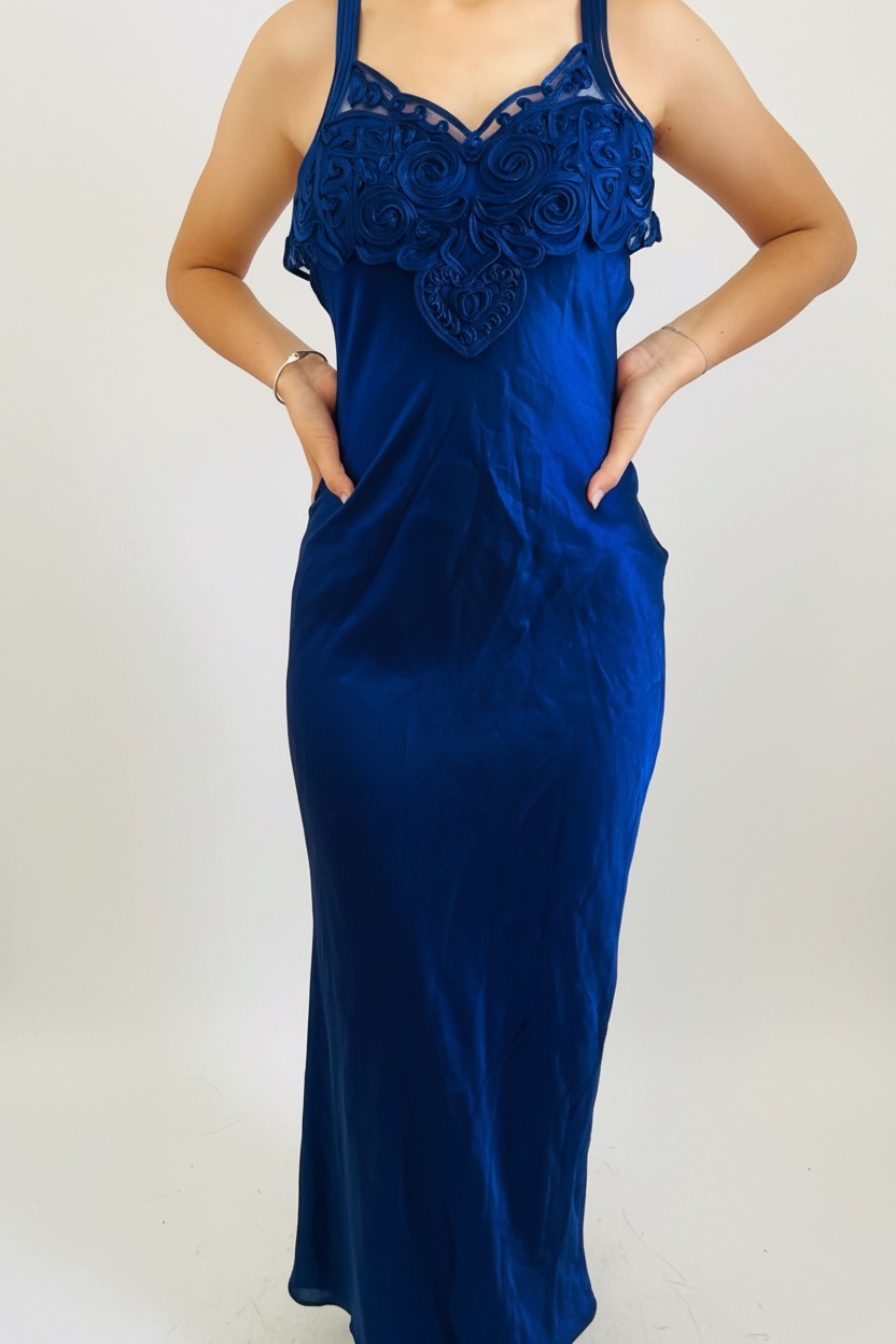 Robe satinée bleu roi 💙