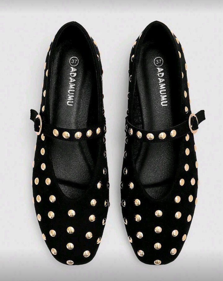 Ballerine noire a strass doré