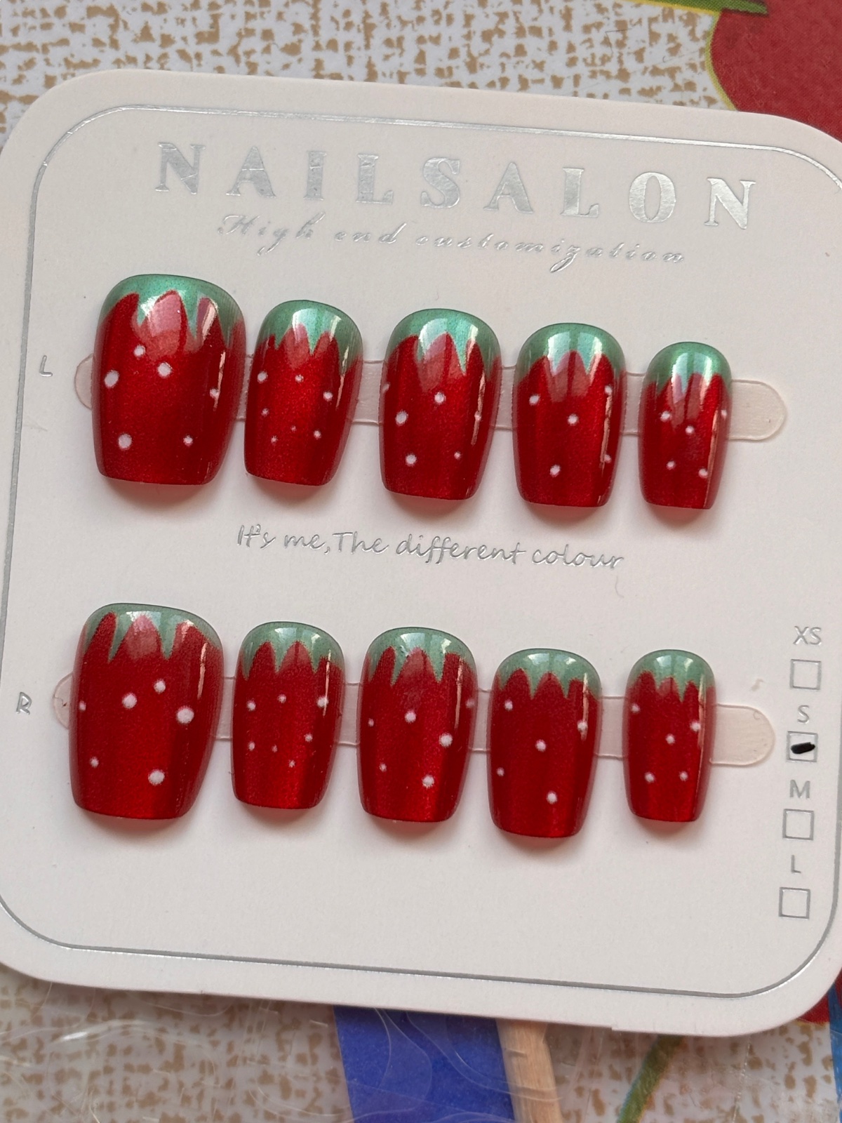 Kit de faux ongles mignons motif fraise🍓 shein