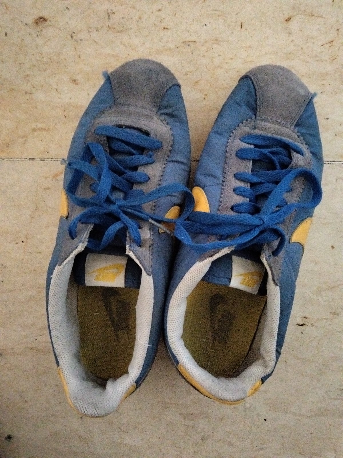 Baskets Rétro Nike Cortez Nylon – Bleu et Jaune