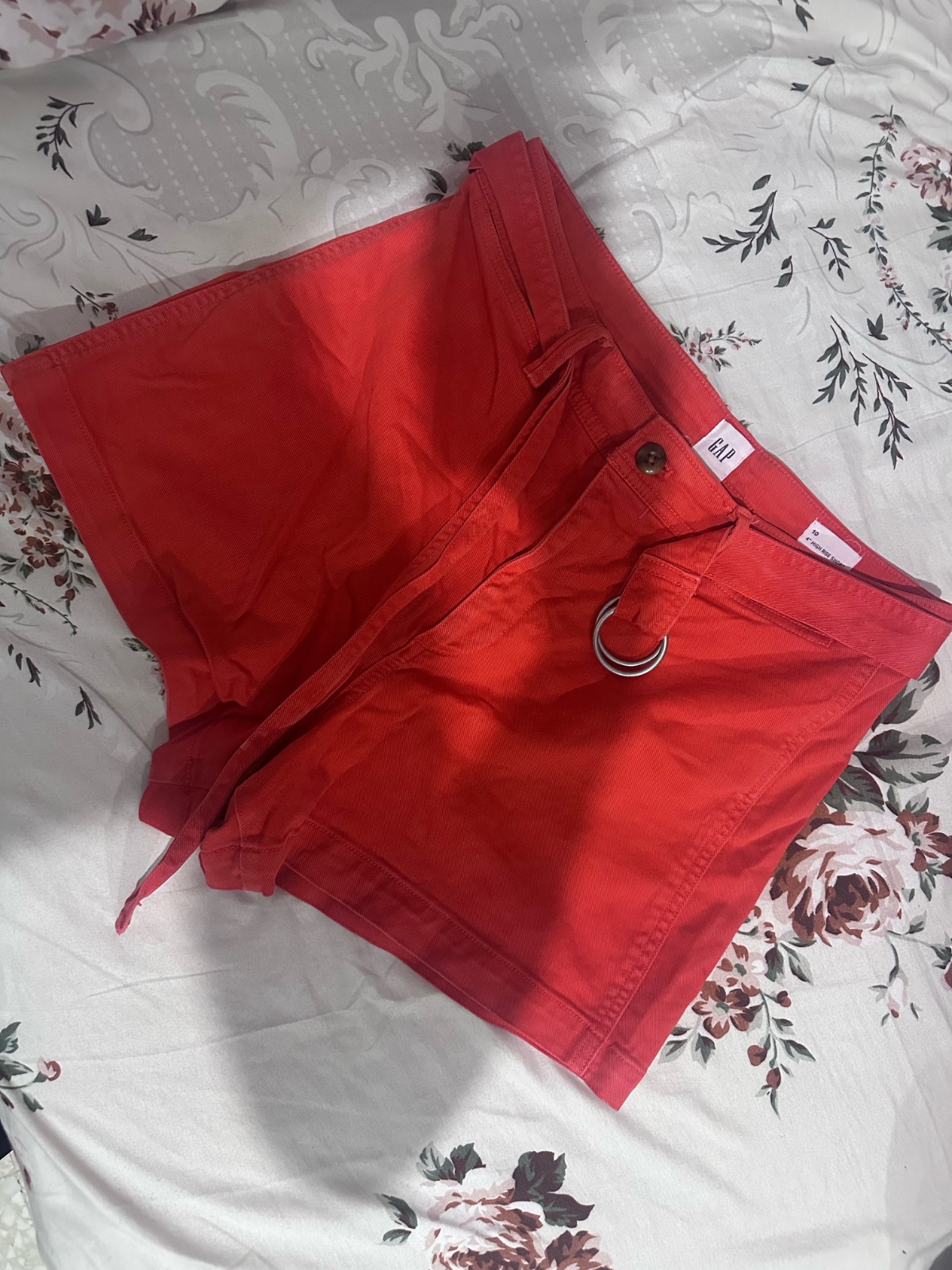 Shorte orange