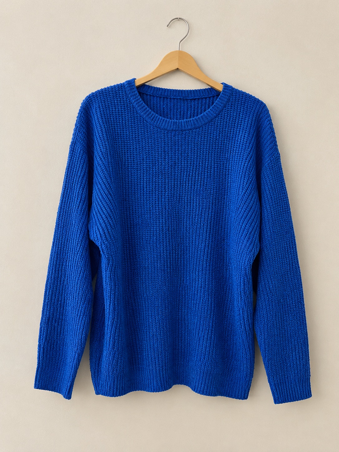 Pull en maille bleu roi 