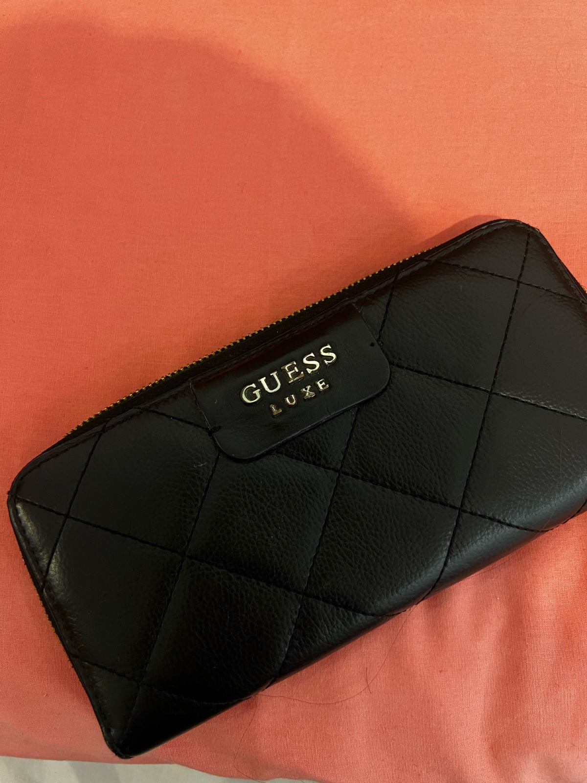 Je vends portefeuille guess
