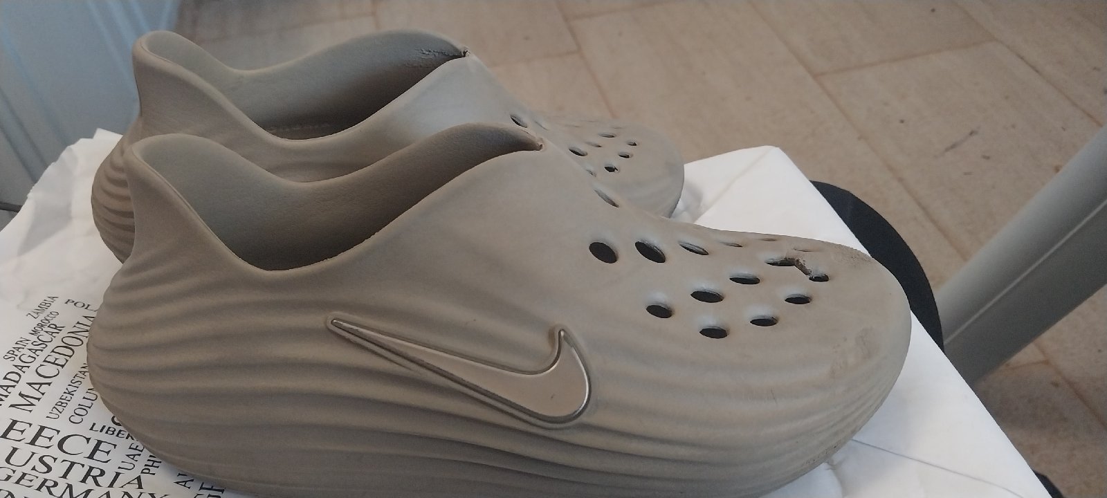 Crocs nike