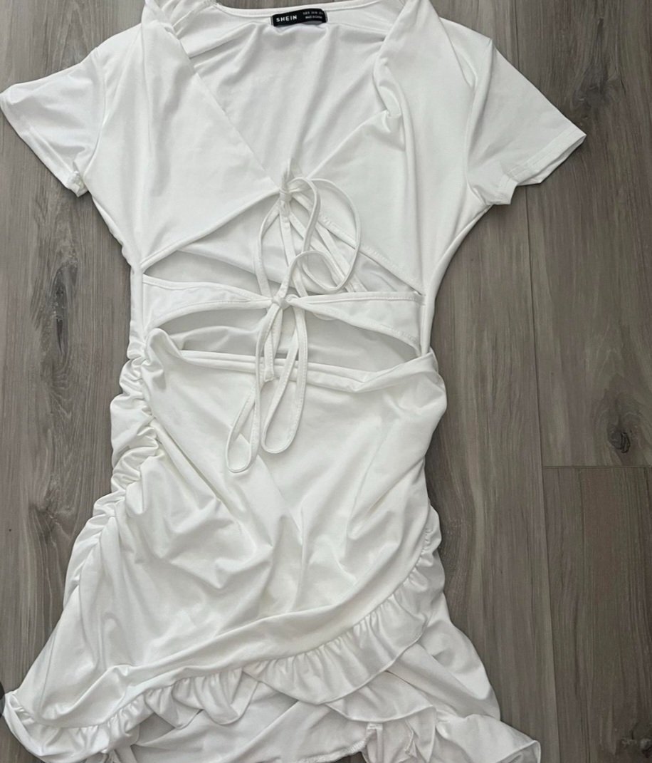 Robe blanche pour été