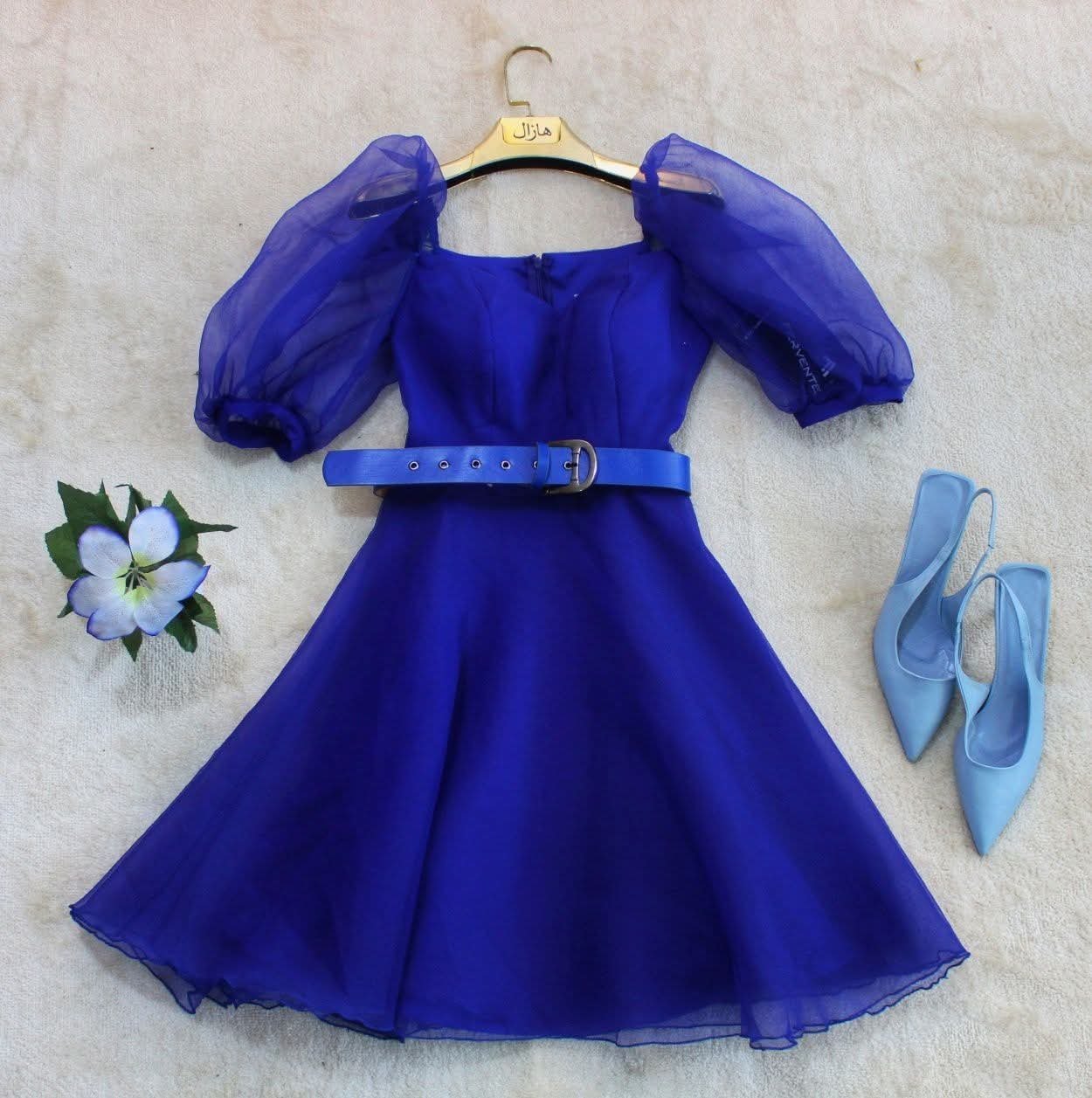 Robe patineuse en bleu royal 