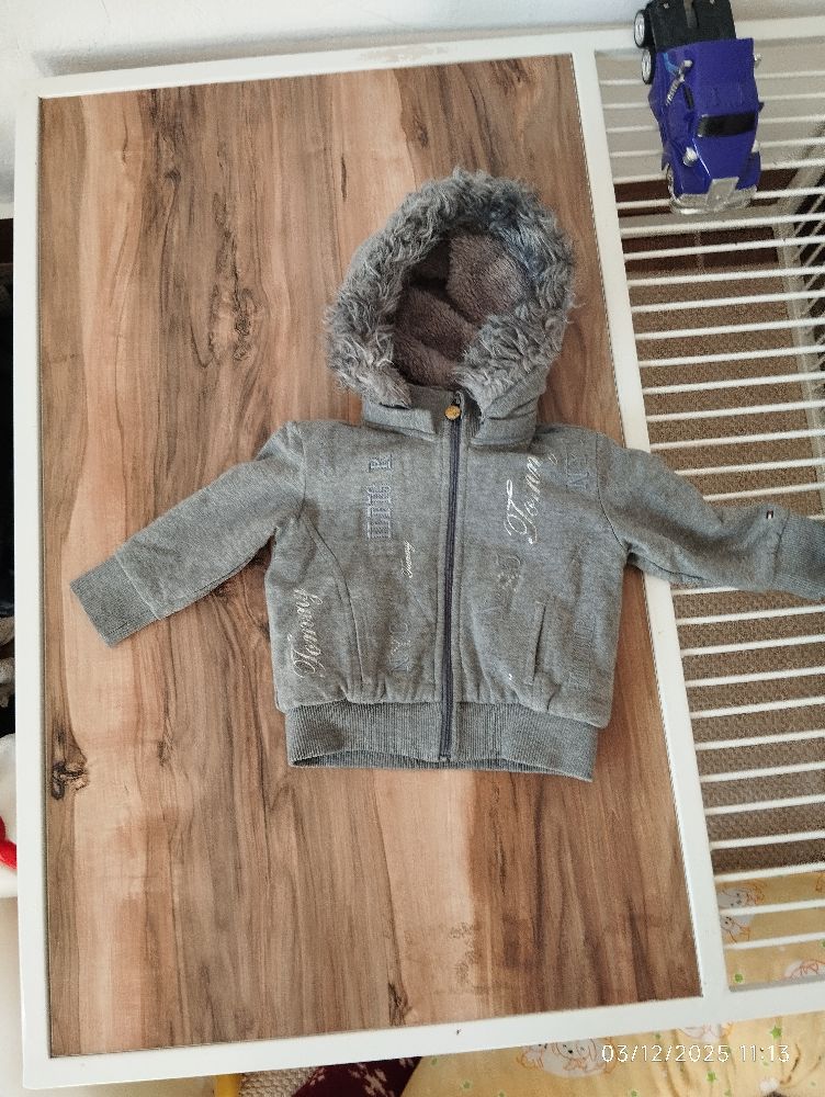 Manteau bébé  12 moisTommy Hilfiger 
