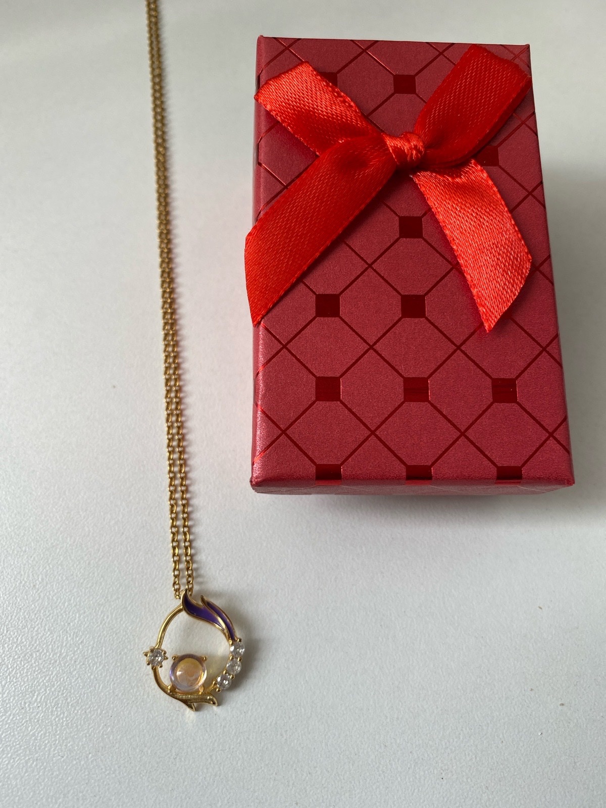 Collier avec paquet