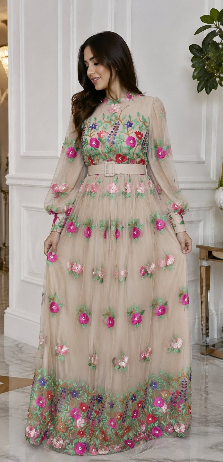 Robe soirée en tulle brodé fleuri taille M 