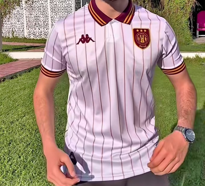 Pull Espérance sportive de Tunisie 