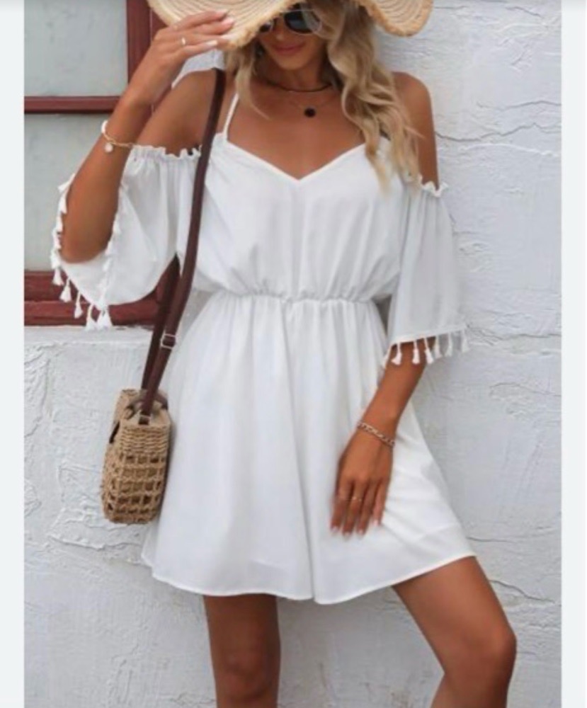SHEIN LUNE COLD Shoulder tassel trim romper 
